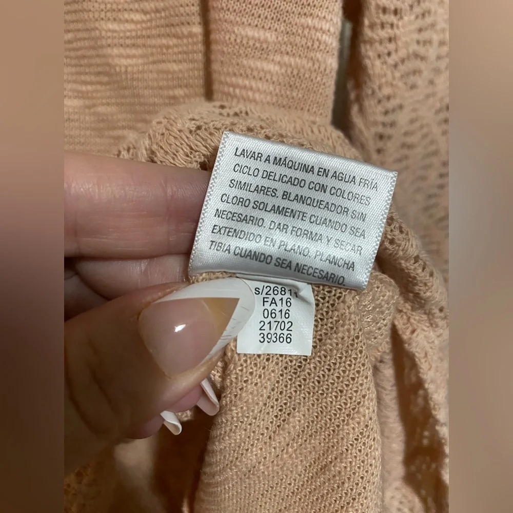 Like New Style and Co. peach/ pink Lace type Long sleeve Blouse- size xl - Picture 7 of 7